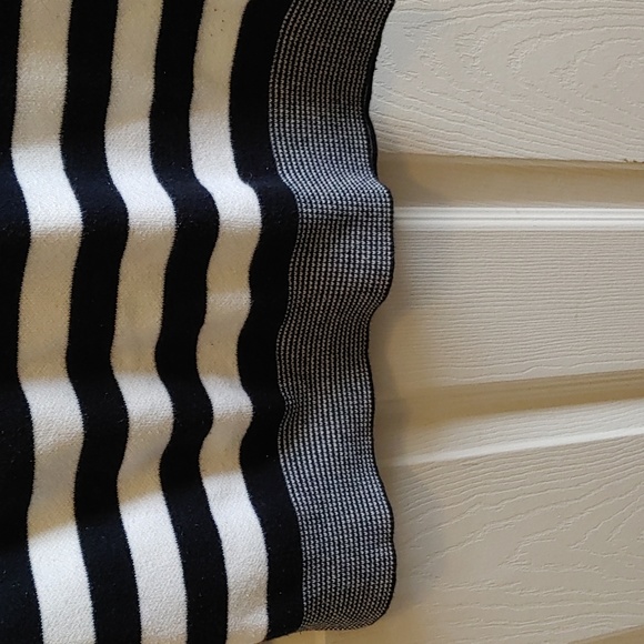 Ladies Joe Fresh Sweater dress Size Medium - Picture 4 of 5